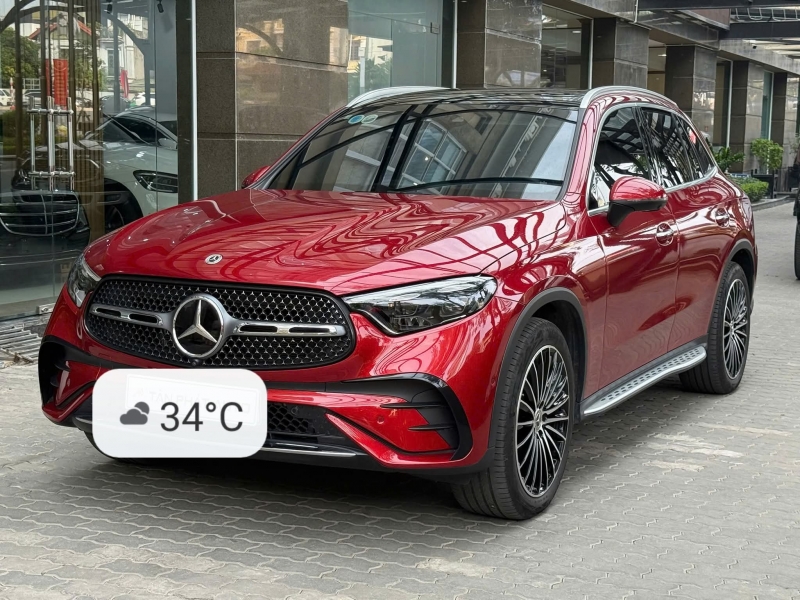 E cần bán mercedes glc300 sx 2023